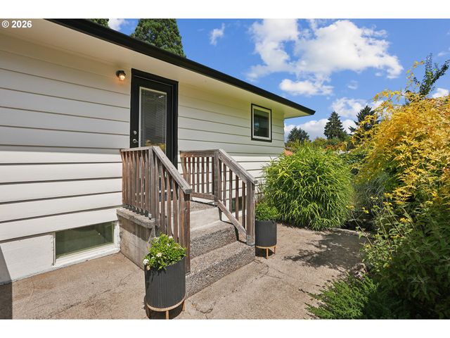 1120 Ne 162ND Ave, Portland, OR 97230