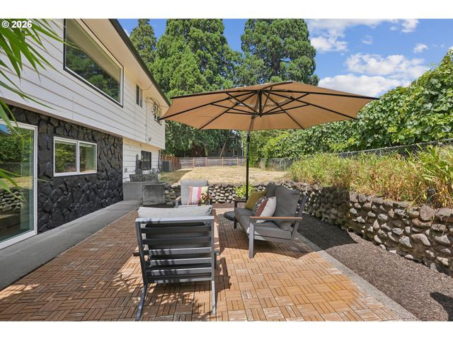 1120 Ne 162ND Ave, Portland, OR 97230