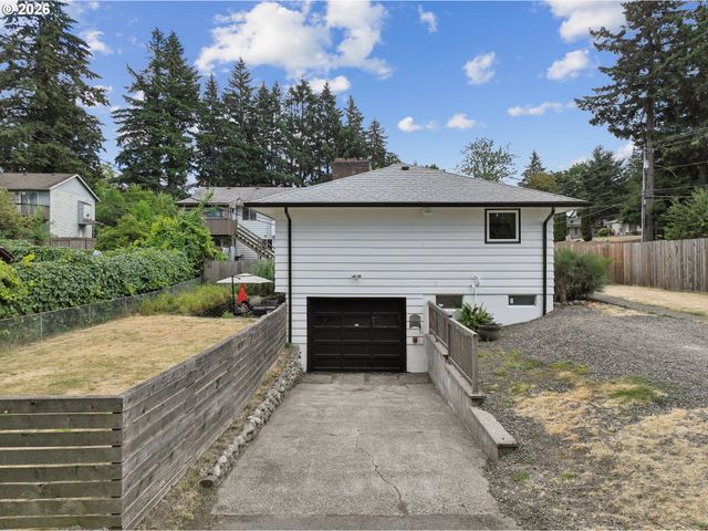 1120 Ne 162ND Ave, Portland, OR 97230