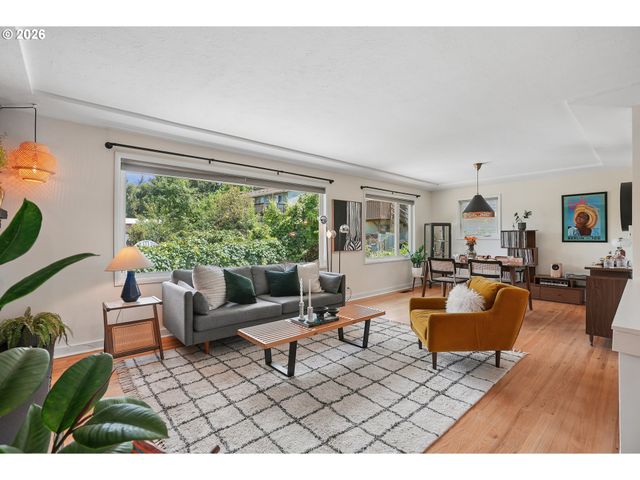 1120 Ne 162ND Ave, Portland, OR 97230