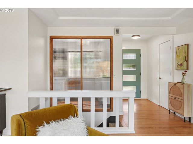 1120 Ne 162ND Ave, Portland, OR 97230