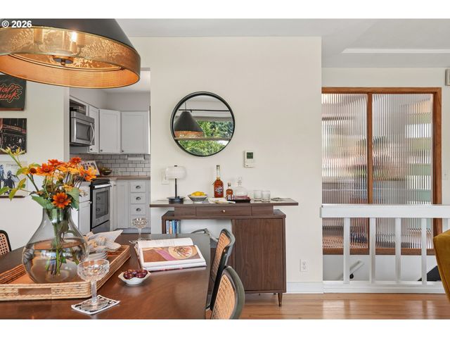 1120 Ne 162ND Ave, Portland, OR 97230