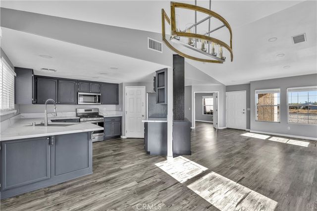 7748 Megan Court, Yucca Valley, CA 92284