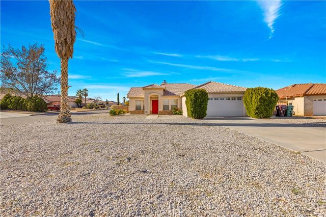 7748 Megan Court, Yucca Valley, CA 92284