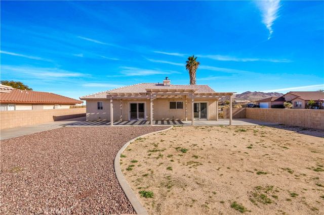 7748 Megan Court, Yucca Valley, CA 92284