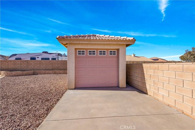 7748 Megan Court, Yucca Valley, CA 92284