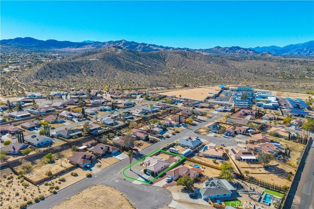 7748 Megan Court, Yucca Valley, CA 92284