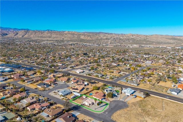 7748 Megan Court, Yucca Valley, CA 92284