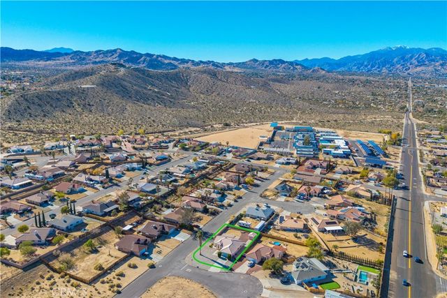 7748 Megan Court, Yucca Valley, CA 92284