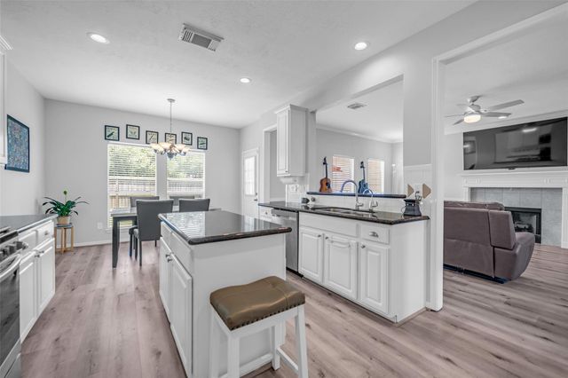 5107 Brett Drive, Pearland, TX 77584