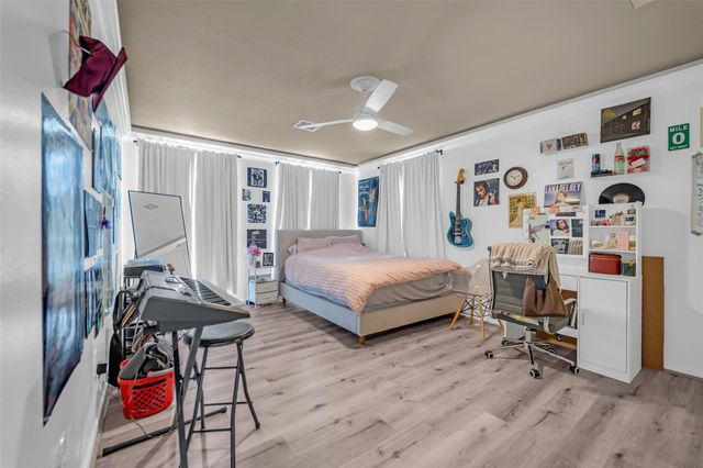 5107 Brett Drive, Pearland, TX 77584