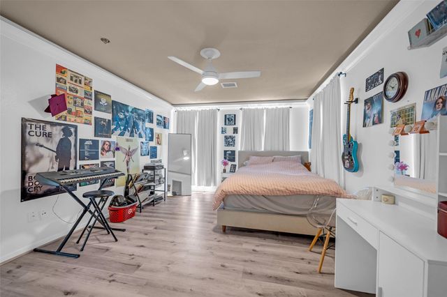 5107 Brett Drive, Pearland, TX 77584