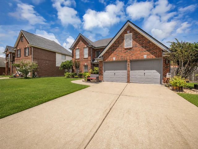 5107 Brett Drive, Pearland, TX 77584