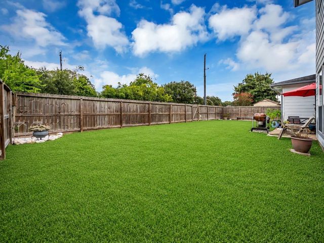 5107 Brett Drive, Pearland, TX 77584