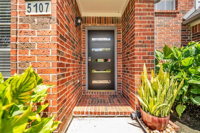 5107 Brett Drive, Pearland, TX 77584