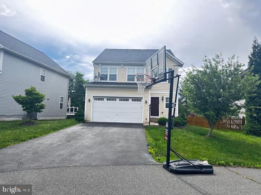 9008 HANSON GROVE CT, Manassas, VA 20109