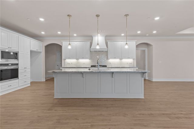 4162 W Huron Loop, Fayetteville, AR 72704