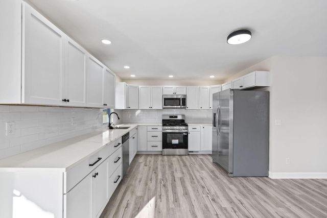 16020 Eastview Place, Lowell, IN 46356