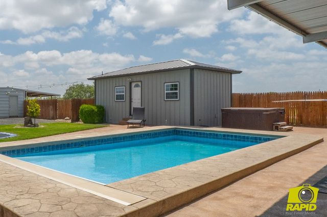 12526 Twin Lakes Lane, San Angelo, TX 76904