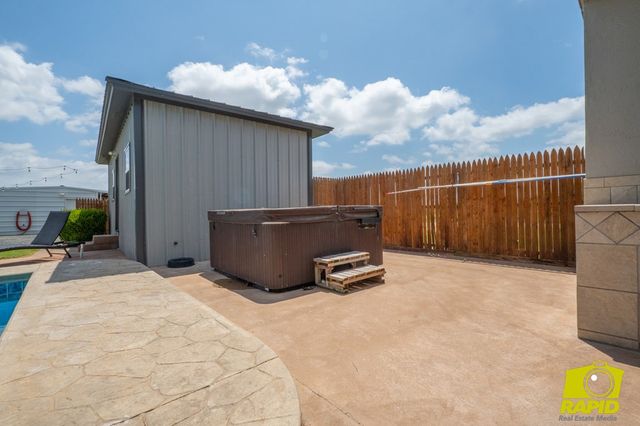 12526 Twin Lakes Lane, San Angelo, TX 76904