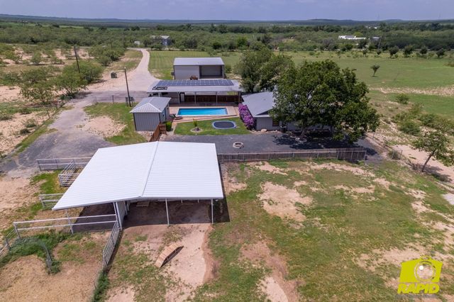 12526 Twin Lakes Lane, San Angelo, TX 76904