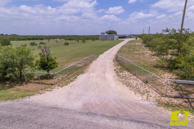 12526 Twin Lakes Lane, San Angelo, TX 76904