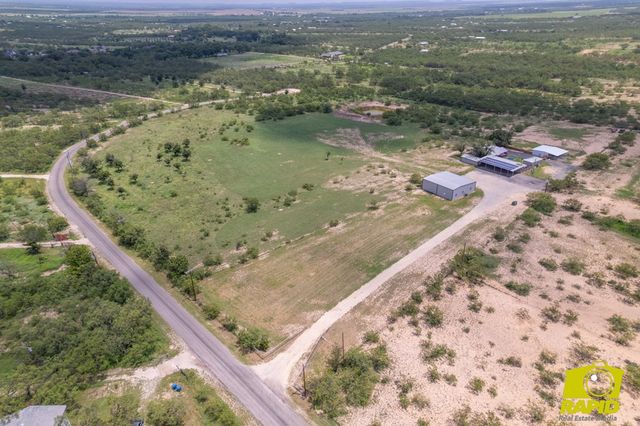 12526 Twin Lakes Lane, San Angelo, TX 76904