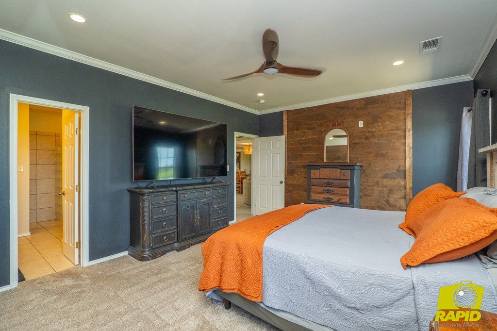 Image 24 of property listing at 12526 Twin Lakes Lane, San Angelo, TX 76904