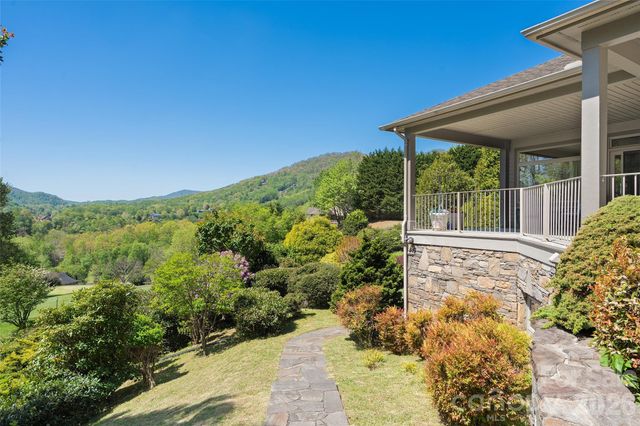 78 Banker Drive, Waynesville, NC 28786