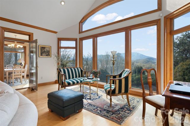 78 Banker Drive, Waynesville, NC 28786