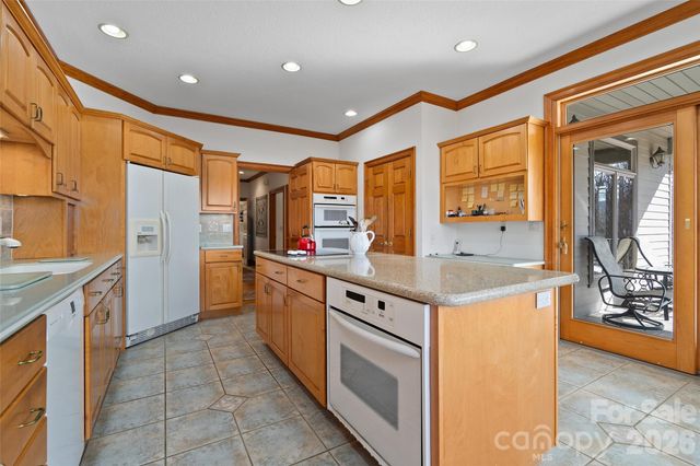 78 Banker Drive, Waynesville, NC 28786