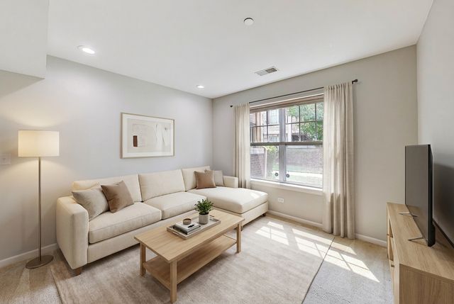 309 Western Avenue, Des Plaines, IL 60016