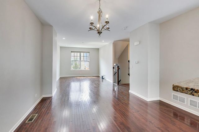 309 Western Avenue, Des Plaines, IL 60016