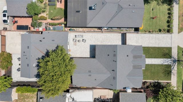 2117 W Clark Avenue, Burbank, CA 91506