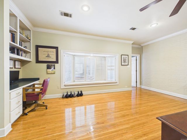12 Country Club Circle, Searcy, AR 72143