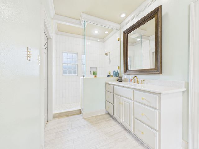 12 Country Club Circle, Searcy, AR 72143