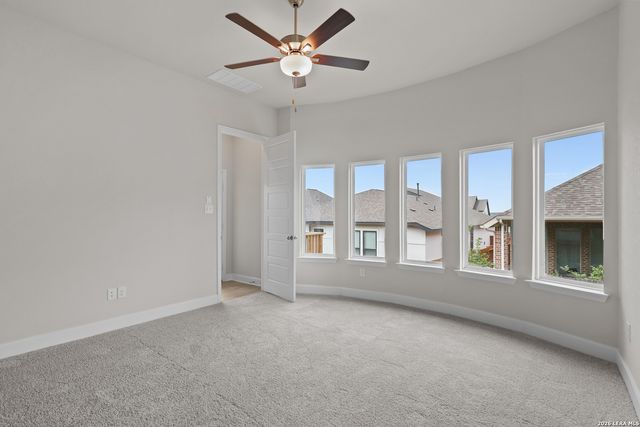 1864 Bighorn Trl, New Braunfels, TX 78132