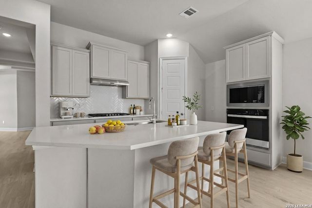 1864 Bighorn Trl, New Braunfels, TX 78132
