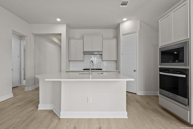 1864 Bighorn Trl, New Braunfels, TX 78132