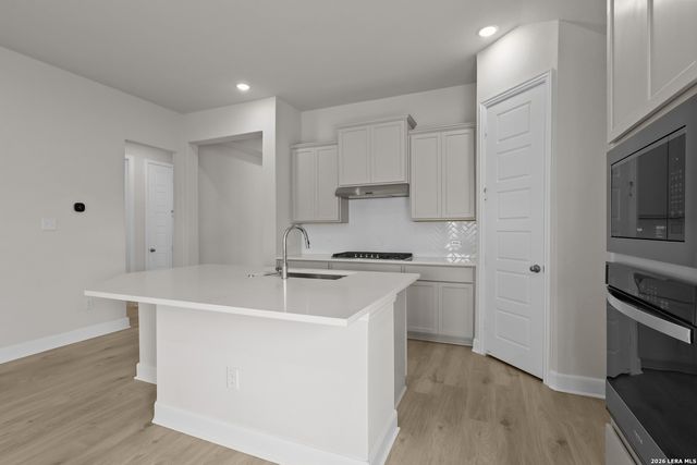 1864 Bighorn Trl, New Braunfels, TX 78132