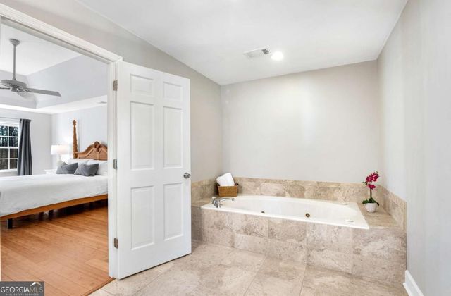 4822 Hampton Lake Drive, Marietta, GA 30068