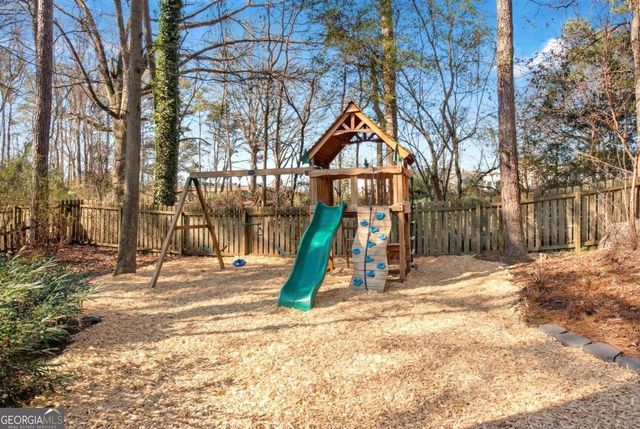 4822 Hampton Lake Drive, Marietta, GA 30068