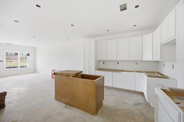 674 Hollow Creek Road, Lexington, KY 40511