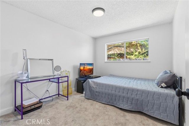 1975 E Alexander, Merced, CA 95340