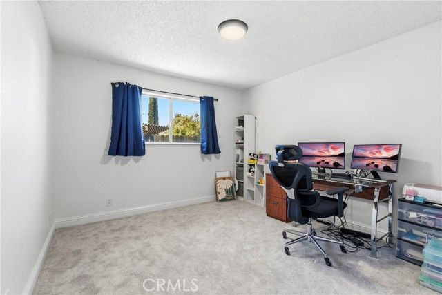 1975 E Alexander, Merced, CA 95340