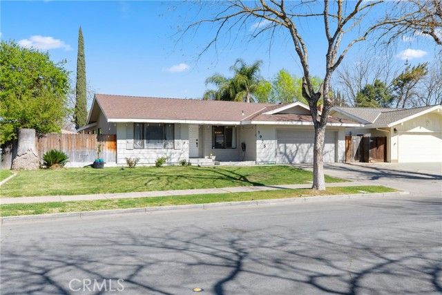 1975 E Alexander, Merced, CA 95340