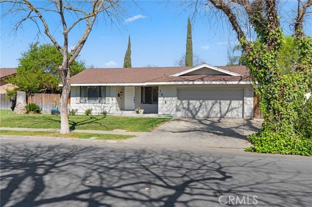1975 E Alexander, Merced, CA 95340