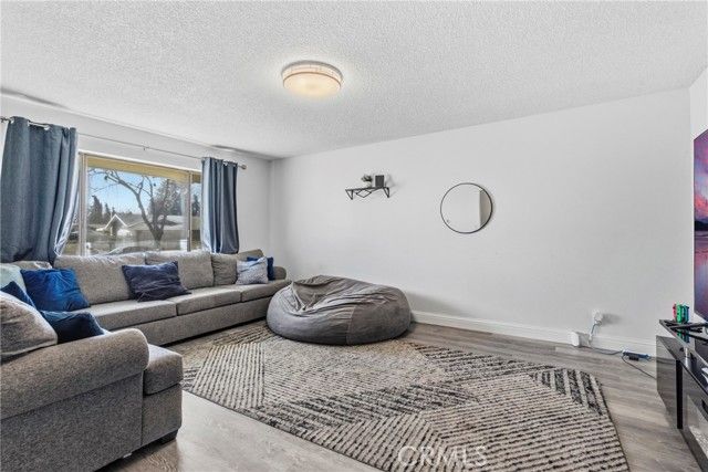 1975 E Alexander, Merced, CA 95340