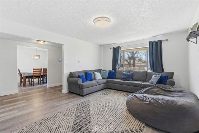 1975 E Alexander, Merced, CA 95340