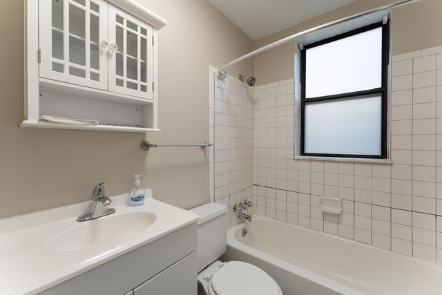 120 Seward Avenue Unit 201, Detroit, MI 48202